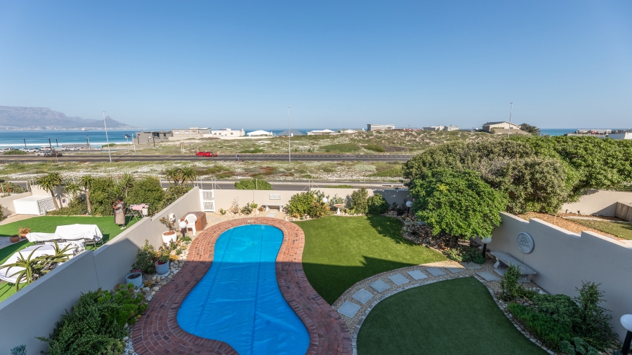 3 Bedroom Property for Sale in Bloubergstrand Western Cape